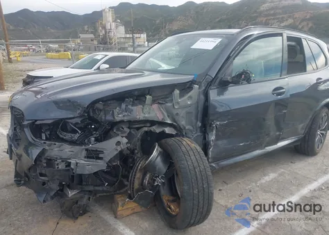 2021 BMW X5 M50I z USA, uszkodzony, nr VIN 5UXJU4C0XM9H23630